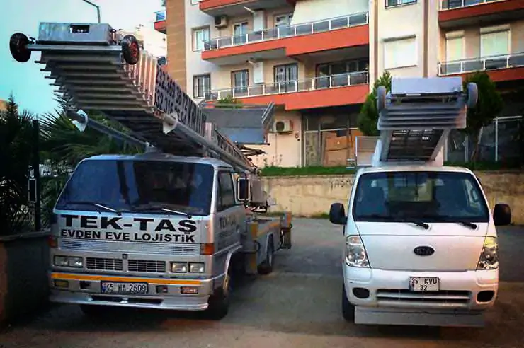 evden eve araçlarımız izmir